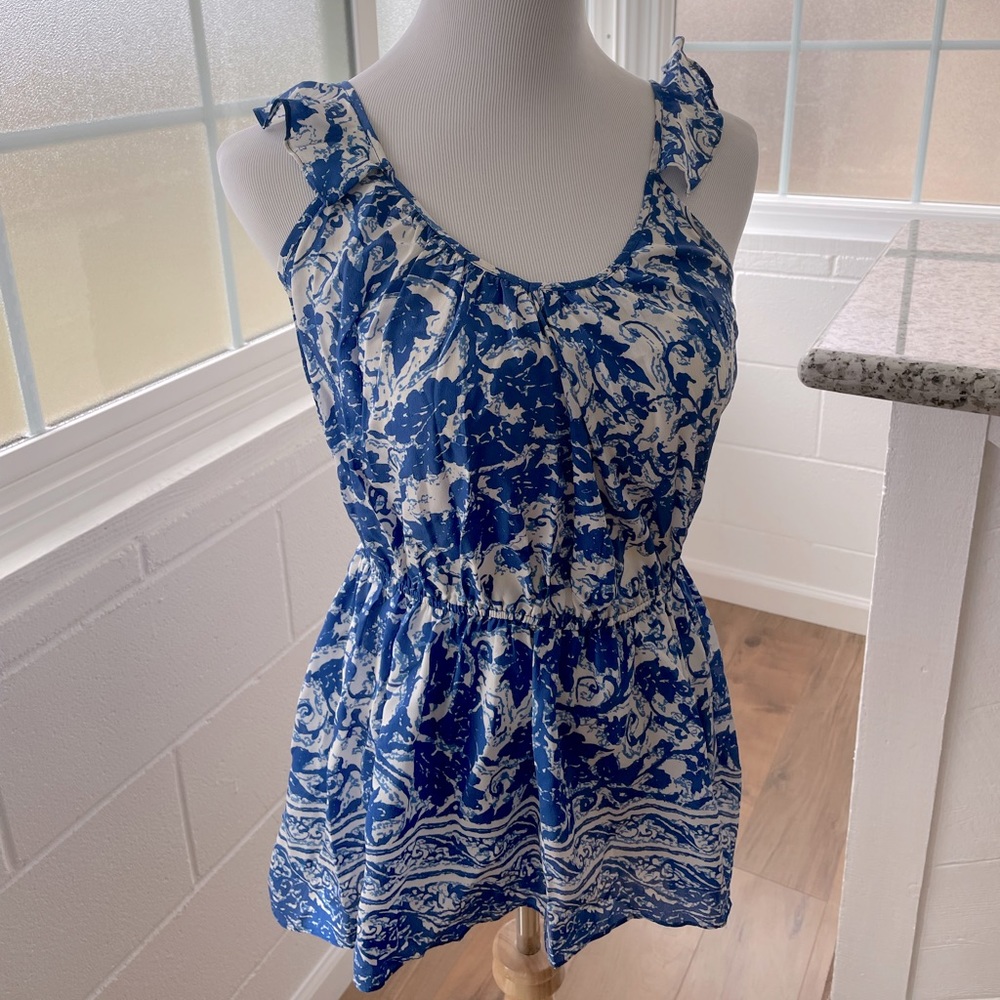 Mcginn blue white top